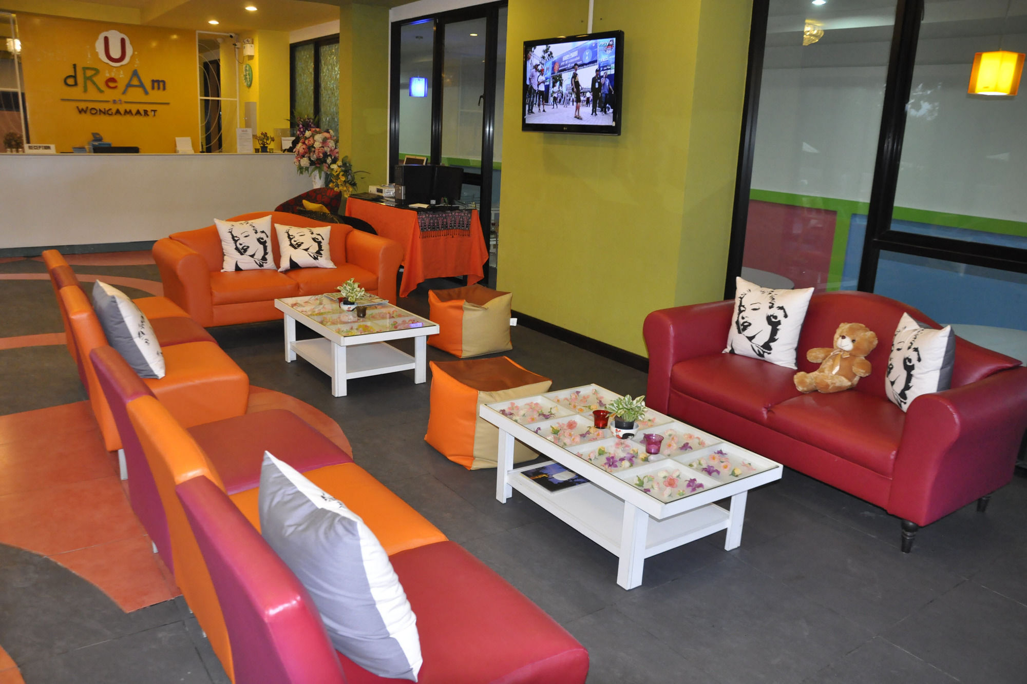 Oyo 75367 Ud Pattaya Hotel Bang Lamung Eksteriør billede